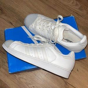 Adidas Superstar Women size 8.5